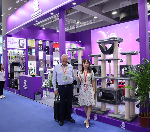 Longnew Pet bei CIPS